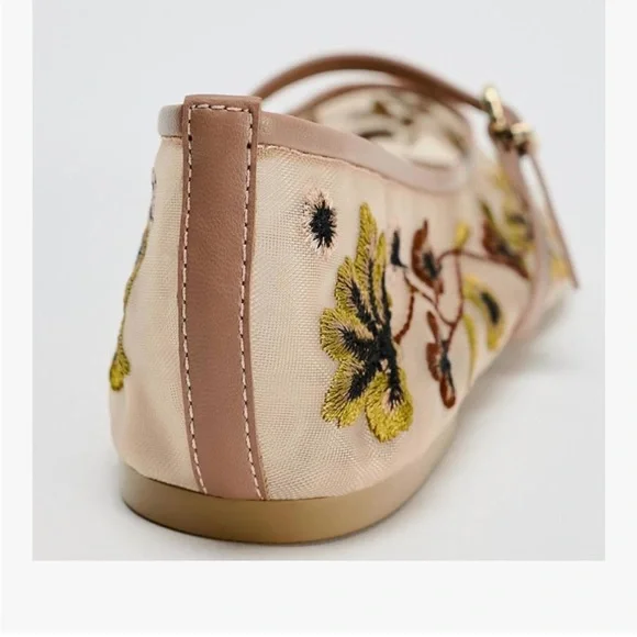 Embroidered Floral Mesh Ballet Flats - Picture 3 of 7